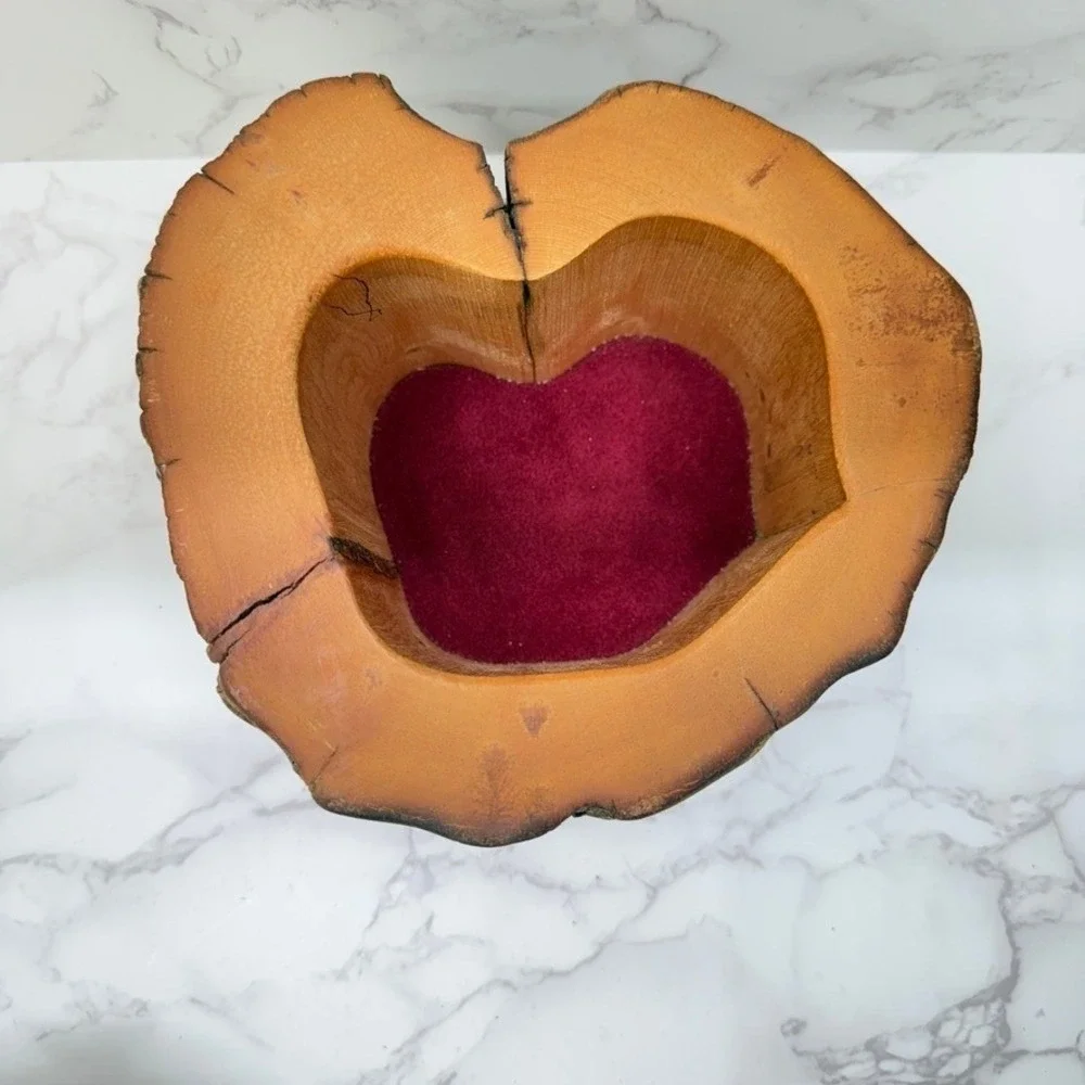 Log Wood Storage Box Hand Carved Trinket Heart Shaped Lined‎ Jewelry Keepsake